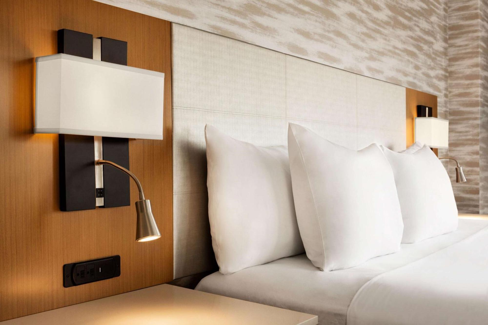 Country Inn Suites By Radisson Sonāmarg Exteriör bild